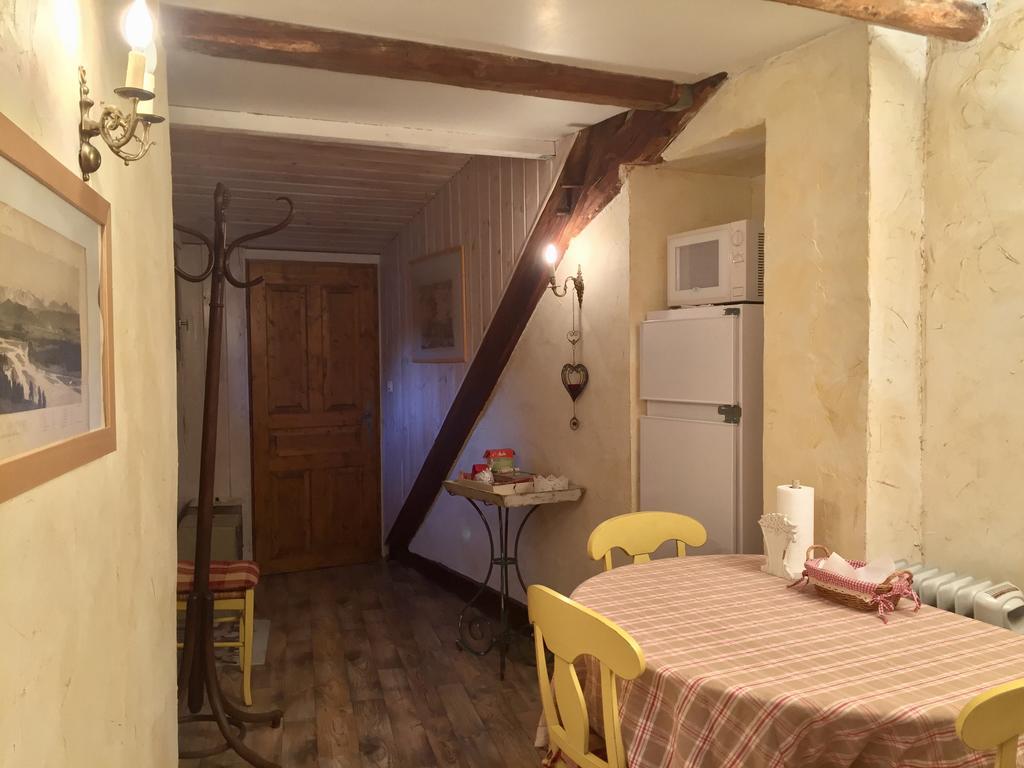 Bed and Breakfast Les Means Meolans-Revel Exteriér fotografie