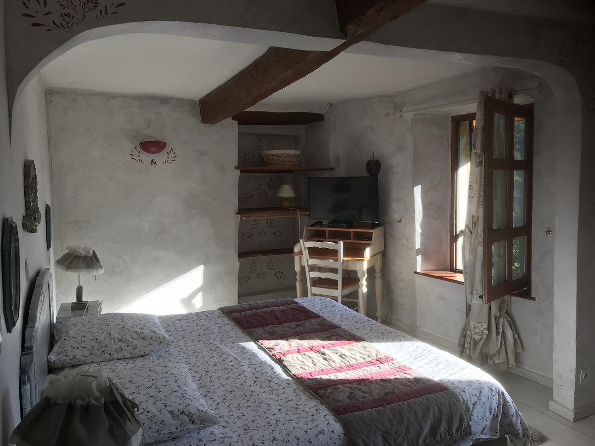 Bed and Breakfast Les Means Meolans-Revel Exteriér fotografie