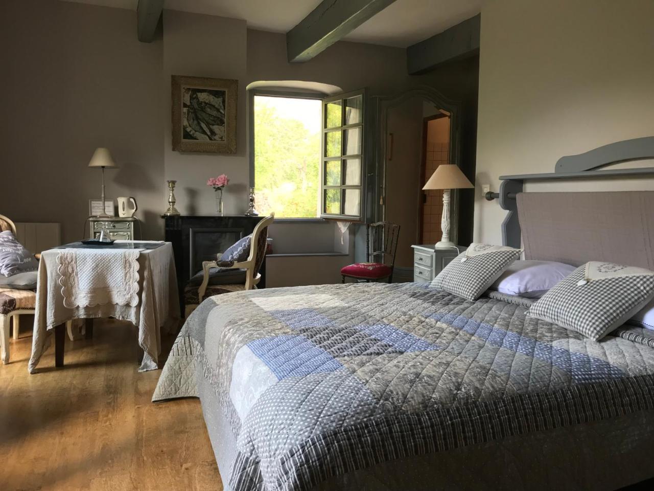 Bed and Breakfast Les Means Meolans-Revel Exteriér fotografie