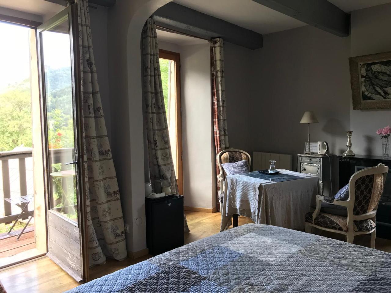 Bed and Breakfast Les Means Meolans-Revel Exteriér fotografie